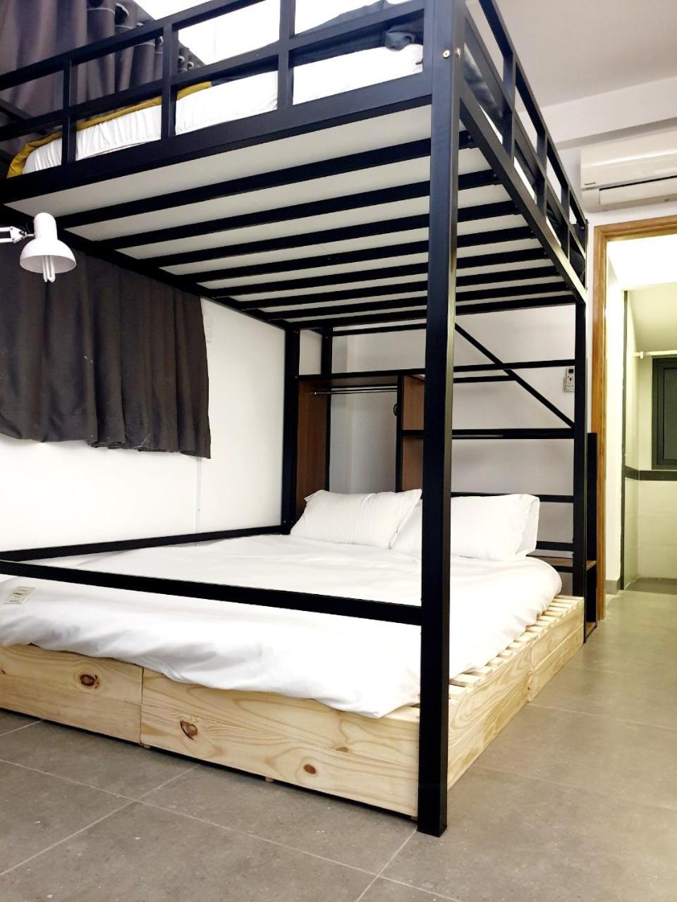 Zvillage Ncc - Modern Townhouse In District 1 Hô Chi Minh-Ville Extérieur photo